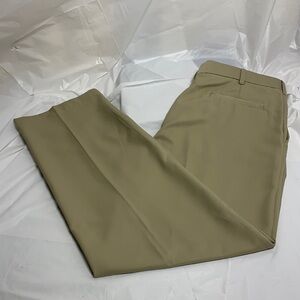 MEN’S Izod Golf Khaki Pants Size 36 x 32
